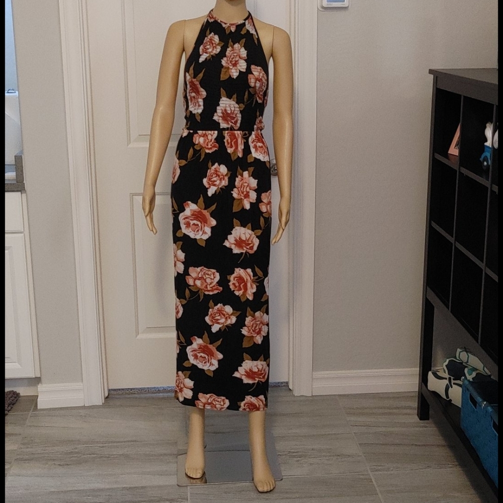 Cute Rose sundress with unique open back